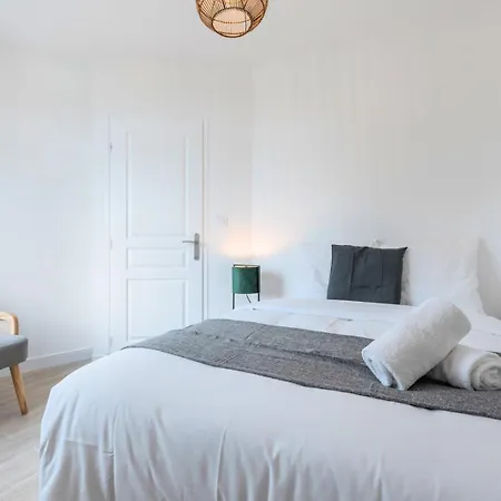 アパート En Baroeul Two-bedroom Bright And Equipped マルク・アン・バルール